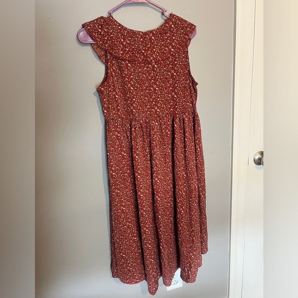 Women’s Floral Dress Size Medium - Picture 2 of 5